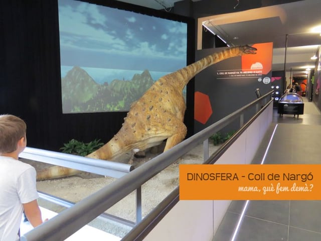 Museu Dinosfera a Coll de Nargó, un lloc per aprendre sobre dinosaures.